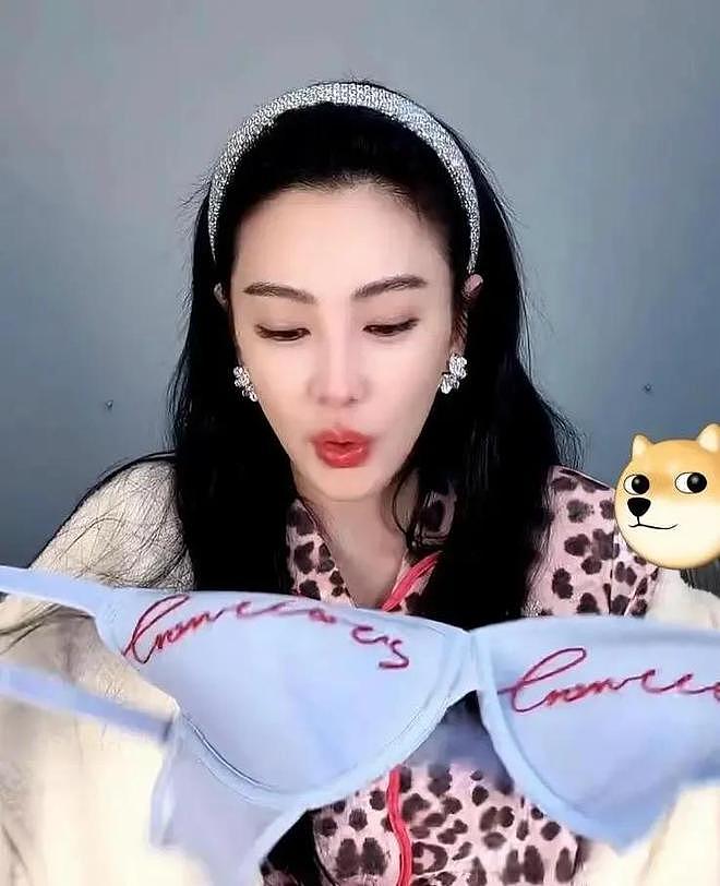 钱再多有什么用？看刘亦菲、赵丽颖的现状，给所有女明星提了个醒（组图） - 7