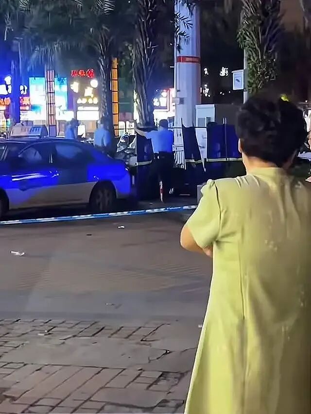 网传街头2男争1女闹人命被警方通报冲上热搜,这3人关系被扒也太逆天(视频/组图) - 1