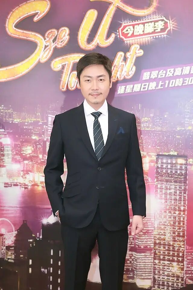 51岁TVB男星首次公开恋情，自爆有拍拖十年女友，大赞女友靓到不得了（组图） - 8
