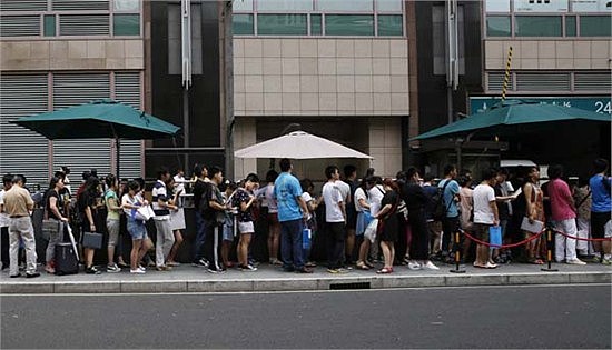 美外交人员隐瞒与中国女子恋情遭解雇,中国回应(图) - 1