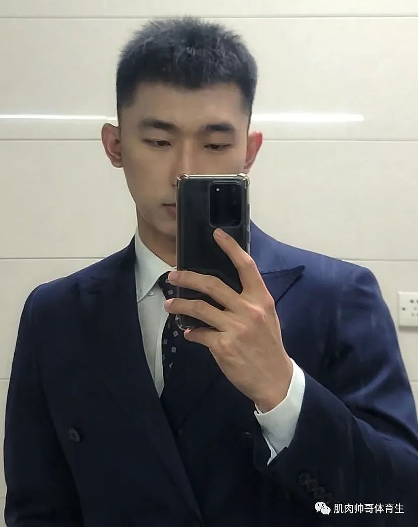 【帅哥】地表最强健身房肌肉男,黑皮大男孩,痞帅大胸肌(组图) - 8
