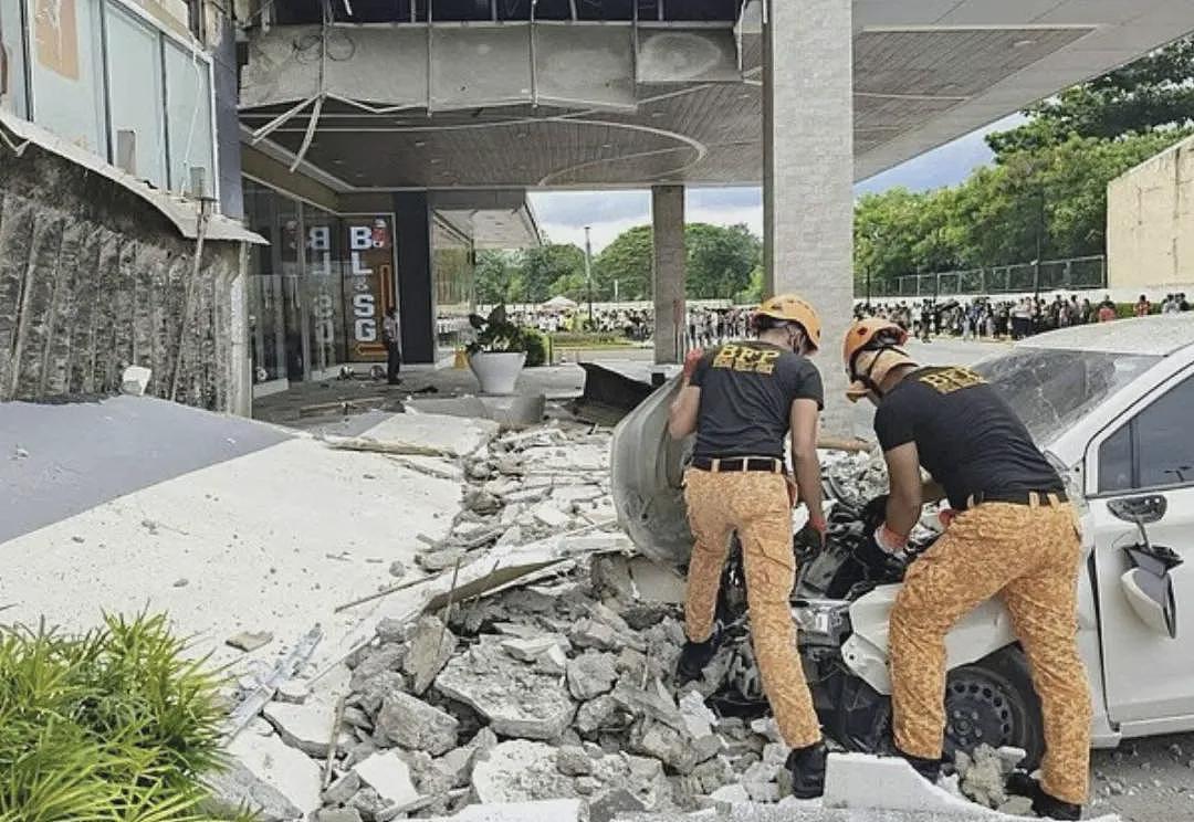 7.4级地震狂袭！