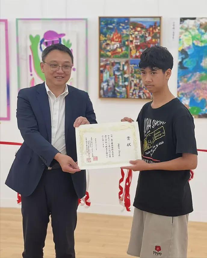 王诗龄金奖水分被扒，一画室200多人全部得奖，作品曝光引热议（组图） - 3