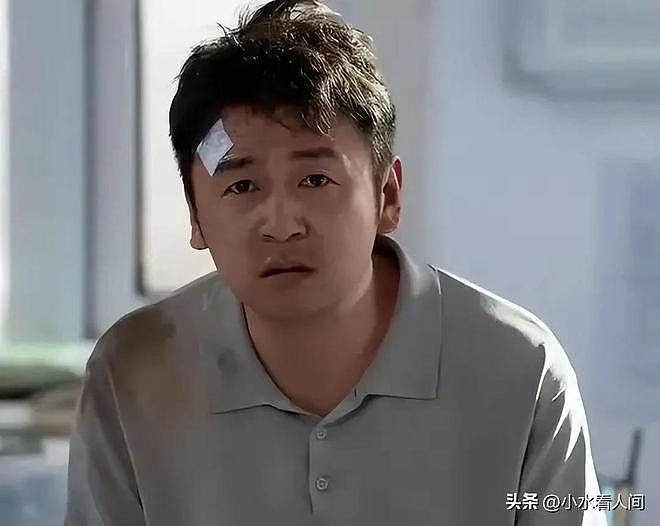 央媒严厉发声，从影帝到观众厌烦，42岁雷佳音还是走上张译的老路（组图） - 9