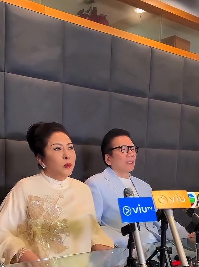 向华强辟谣封神！12亿孙礼+45年零出轨婚姻，藏着豪门的真底色（组图） - 3