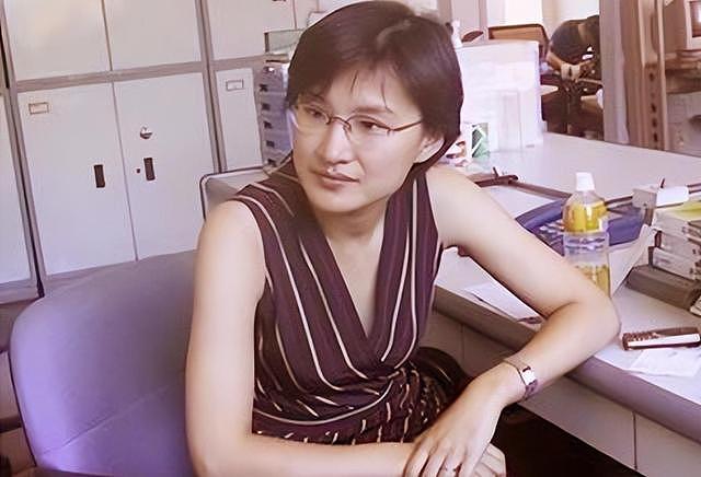 被要求滚出主持界，成为众矢之的，54岁央视主持董倩做错了什么？（组图） - 18