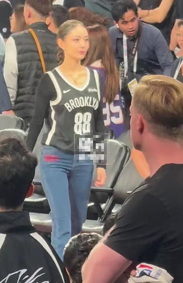 NBA中国赛！章子怡穿透视装，梁朝伟紧张到发抖，姜涛打球被群嘲（组图） - 20