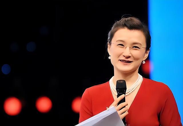 被要求滚出主持界，成为众矢之的，54岁央视主持董倩做错了什么？（组图） - 5