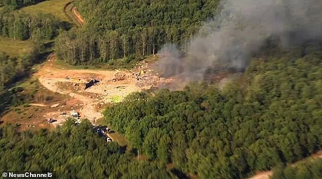 美军工厂惊天爆炸，多人死亡! 建筑瞬间夷为平地，19人失踪，冲击波横扫数十英里（视频/组图） - 4