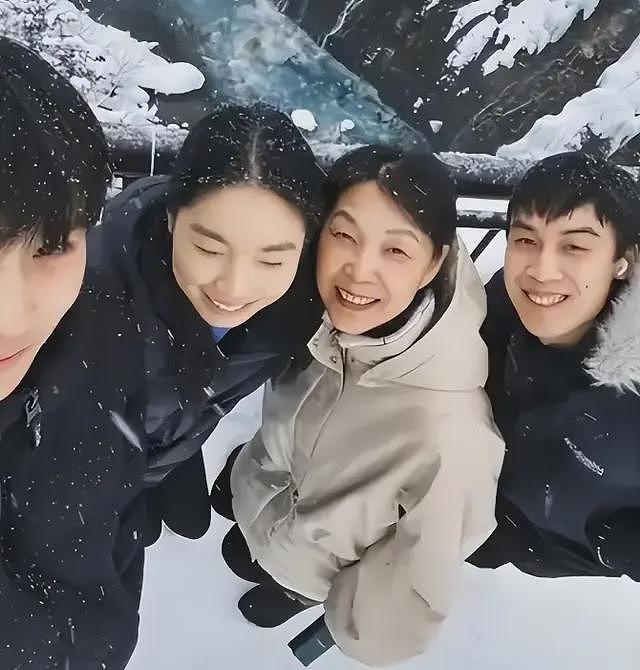 宗馥莉辞职，宗泽后幸灾乐祸，杜建英和仨子女将成最大受益者（组图） - 16