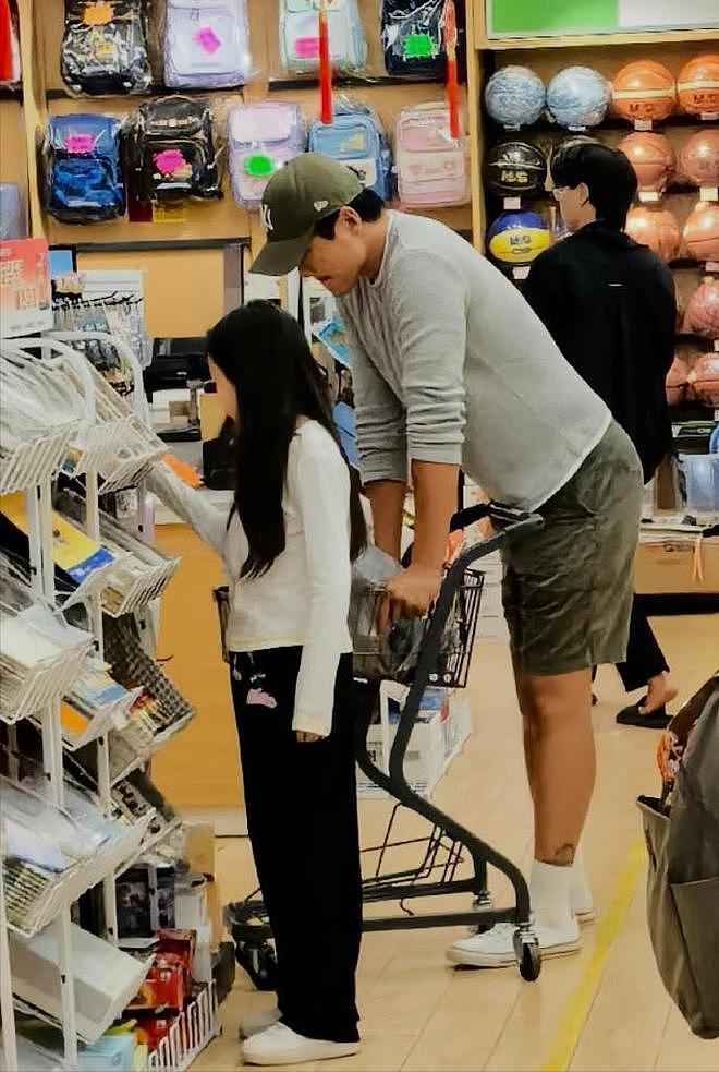 高云翔被赞好爸爸：错过唐嫣、背叛董璇，一手好牌打稀烂？（组图） - 3