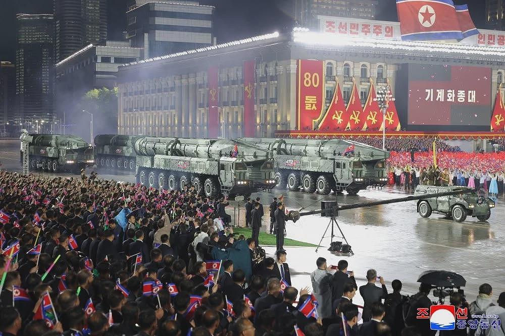 盘点朝鲜80周年阅兵中的12种车辆装备(组图) - 11
