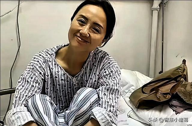 朱媛媛离世5月后,辛柏青再传坏消息:演出取消,悲伤未减引担忧(组图) - 1