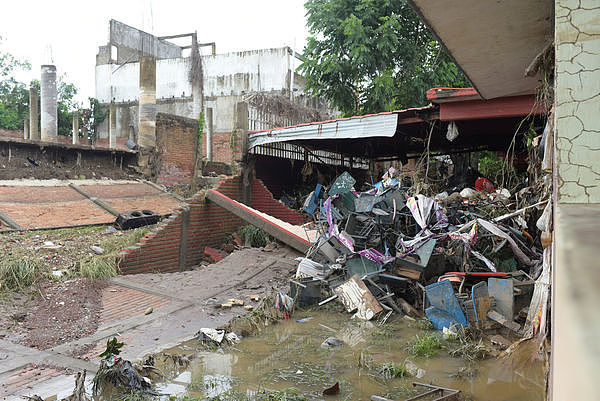 墨西哥暴雨洪灾至少41死，上千建筑毁损惨况曝光（组图） - 6