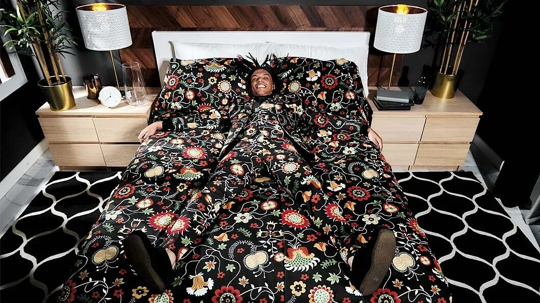 宜家开始卖衣服了？高饱和粉T恤+纯绿卫衣被吐槽穿上秒变员工！网友：连工牌都省了（组图） - 19
