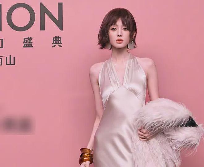业内曝娜扎被抢休息室，刘亦菲聊天被保镖监听，好精彩的后台大瓜（组图） - 2