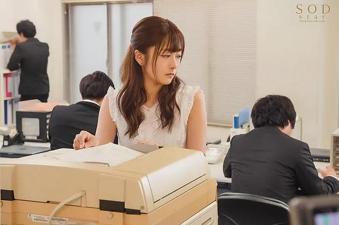 【美女】D杯甜心小魔女，“月牙笑眼”痴女心，让你看了还想看！（组图） - 22