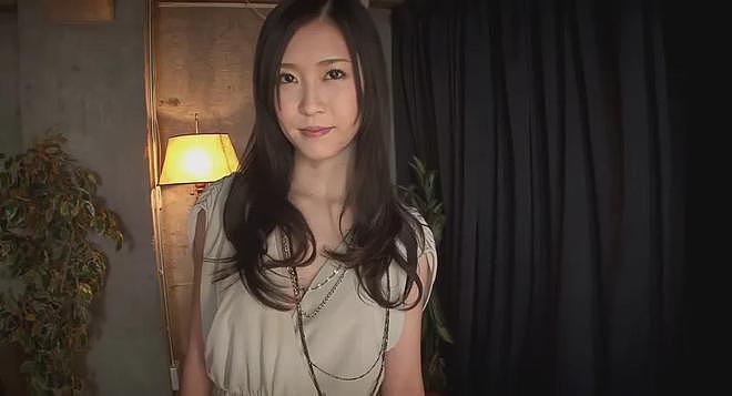 【美女】E级女艺人，五官精致，双腿修长九头身，大家应该都认识她（组图） - 21