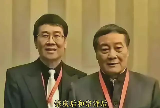 宗馥莉辞职，宗泽后幸灾乐祸，杜建英和仨子女将成最大受益者（组图） - 12