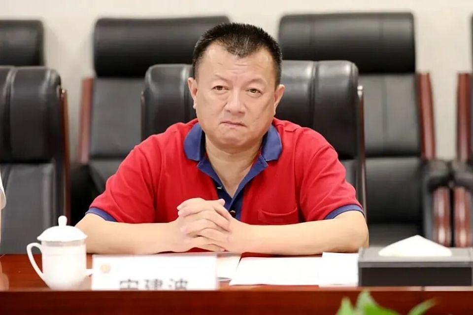 山东首富父子平稳交棒，营收从846亿干到1826亿，宗家羡慕了吗？（组图） - 6