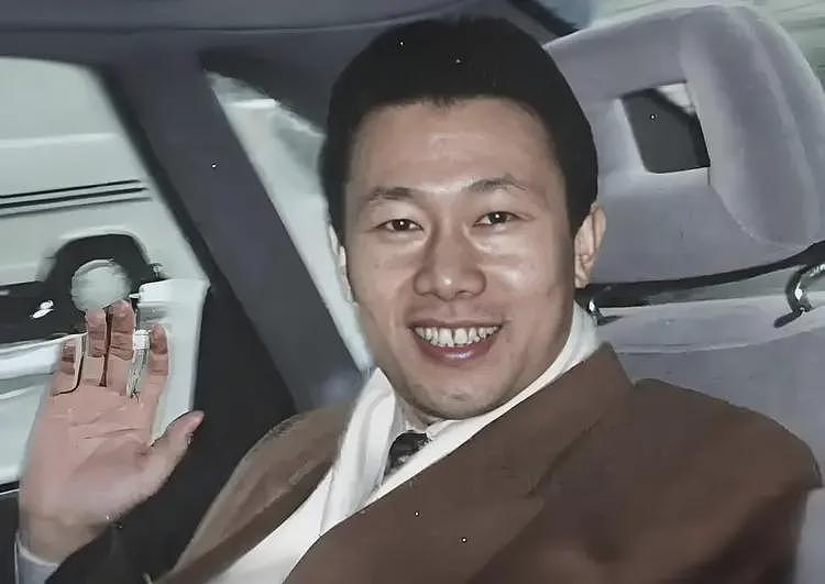 王思聪舅舅跨国杀人案,潜逃21年,雇人肢解目击证人手段残忍(组图) - 9