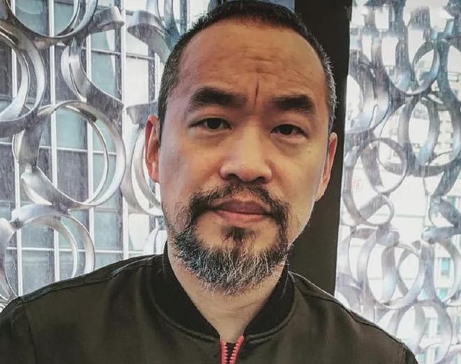 52岁男星赔了3.8亿！沉迷炒币不愿脱身，网友直言很难有好下场（组图） - 1