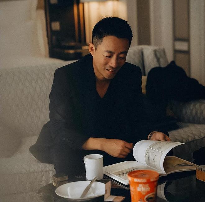 汪小菲罕见亲晒儿子正脸照，眉眼像极了大S，凸牙问题还没改善（组图） - 23