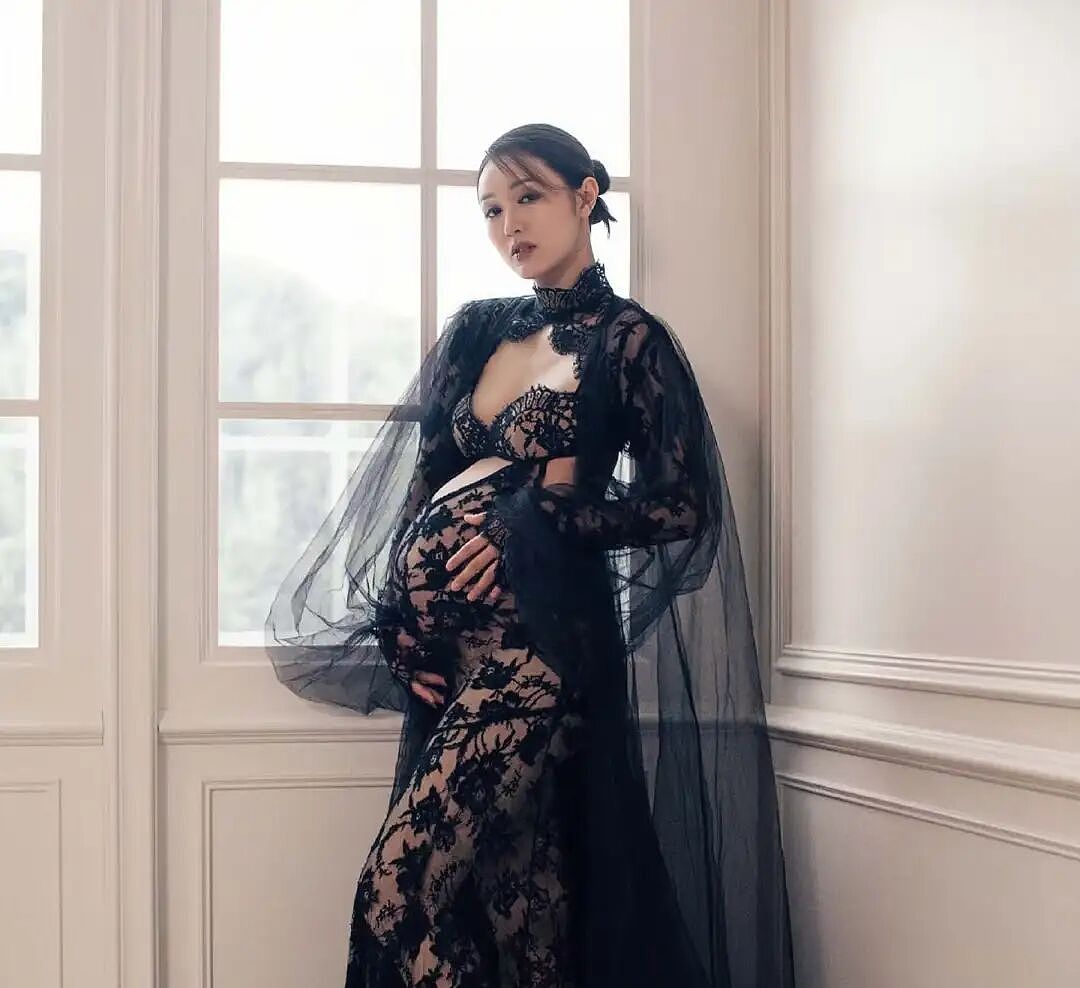 恭喜!TVB女星马上生仔,23年才生完一胎,老公被冷待靠富商岳父生活?(组图) - 11