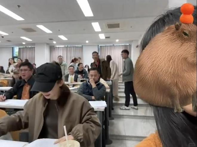 多位明星被曝就读北大光华EMBA，学费82.8万元（组图） - 7