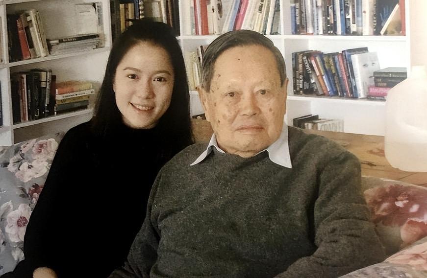 杨振宁与翁帆:一个贪财,一个好色?(组图) - 11
