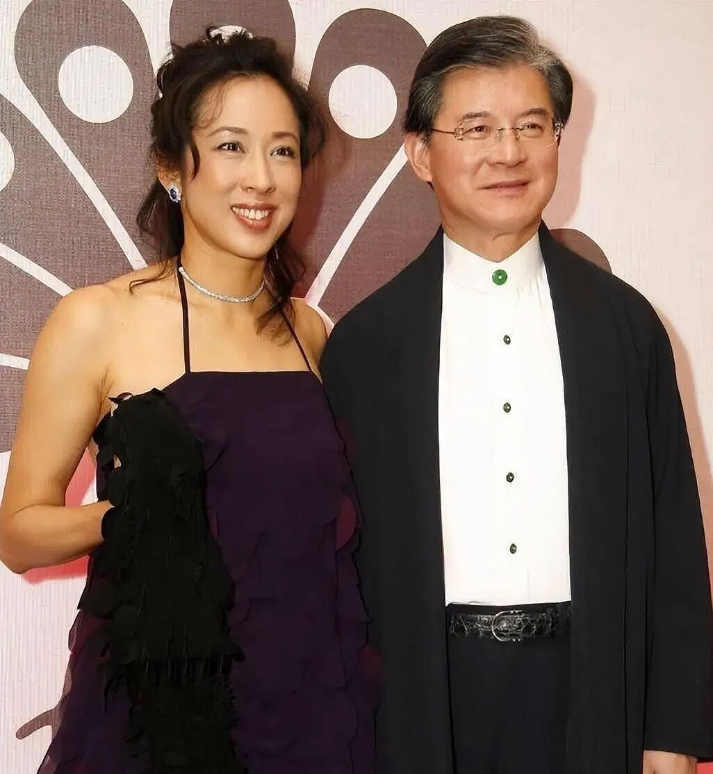 50+再嫁百亿豪门，郭晶晶婆婆现在过得好吗？（组图） - 20