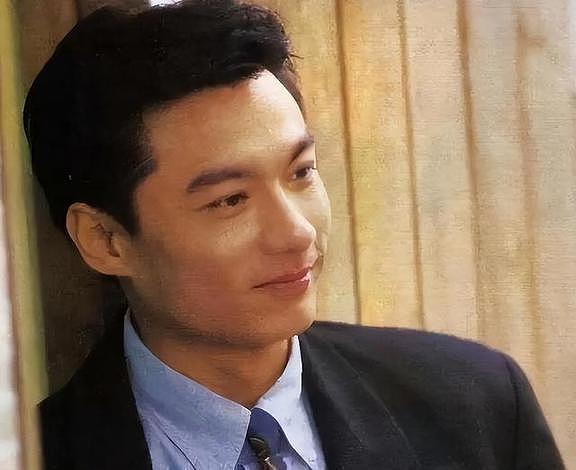 林俊贤景区打工，被妻子抛弃、赔到血本无归，如今成了酒糟鼻老汉（组图） - 12