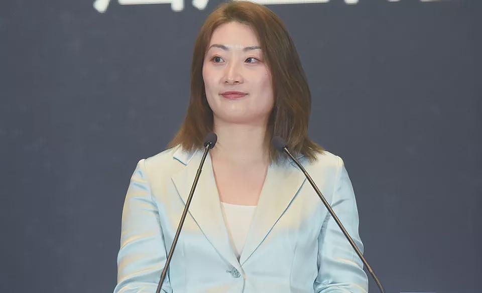 宗馥莉请辞这个月,娃哈哈经历了什么(组图) - 3