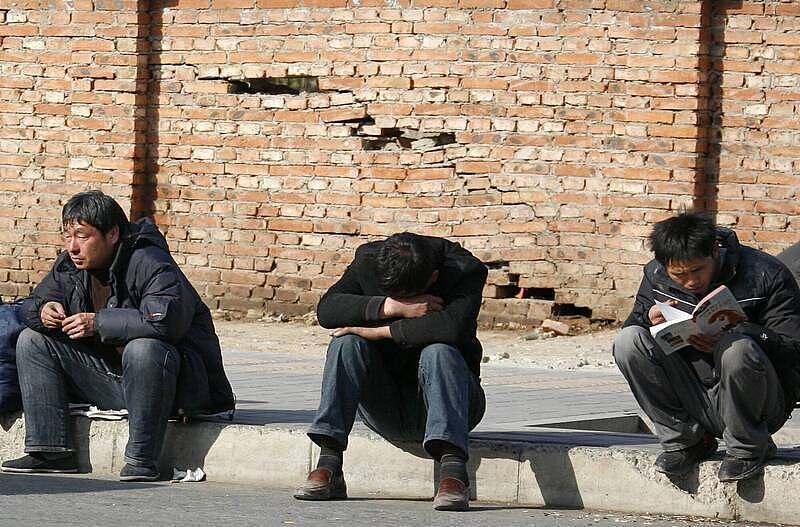 中国老板趁十一长假跑路！设备搬空，员工上班傻眼（组图） - 1