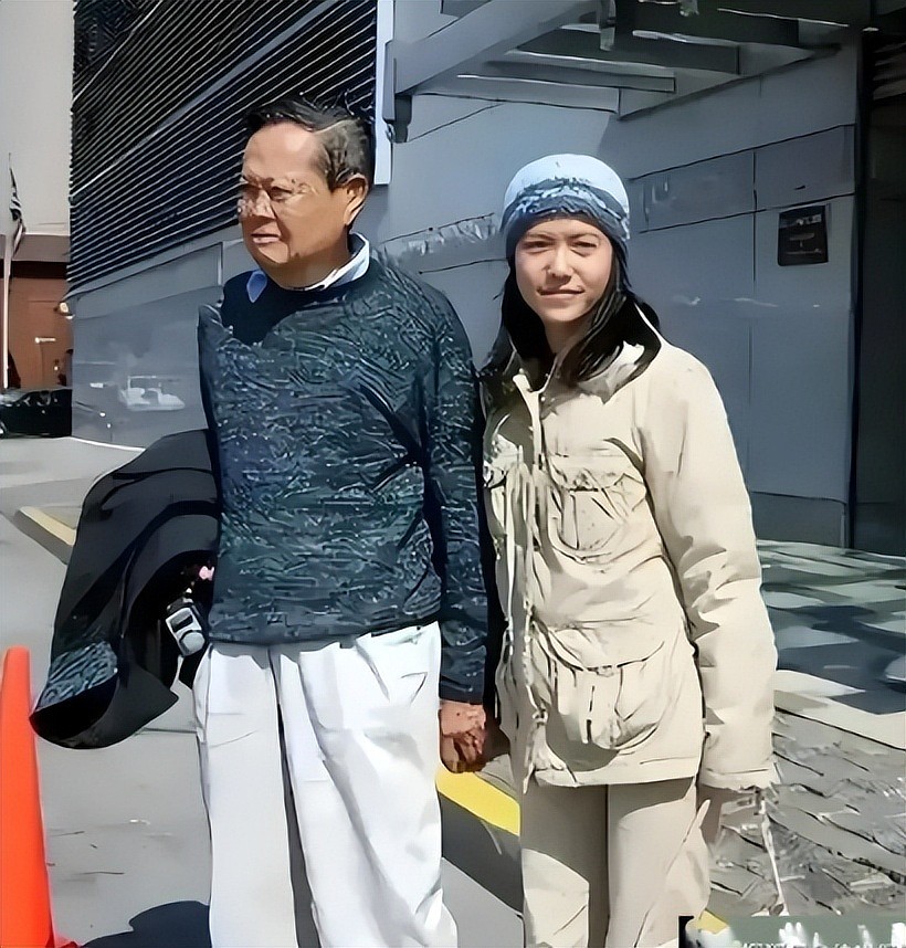 杨振宁与翁帆:一个贪财,一个好色?(组图) - 9
