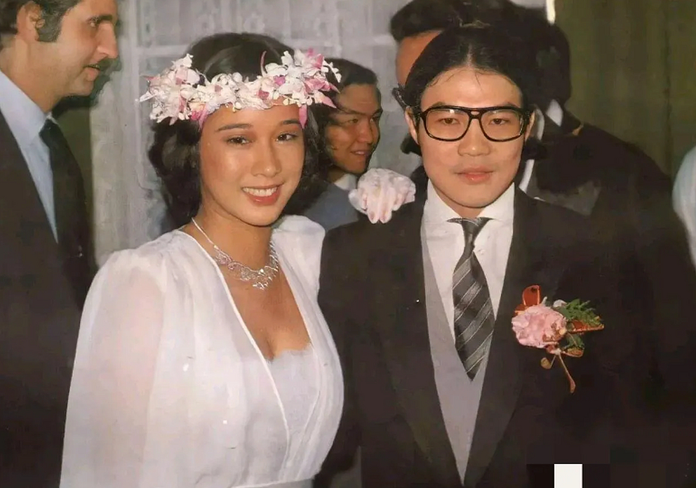 50+再嫁百亿豪门，郭晶晶婆婆现在过得好吗？（组图） - 18