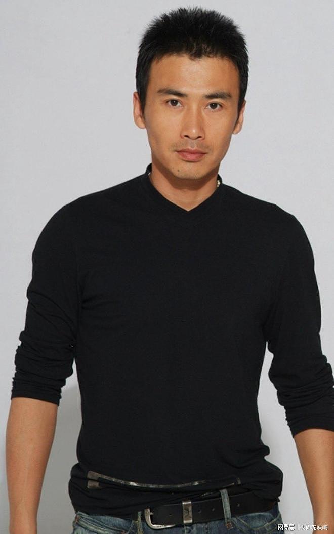 柳云龙：与初恋结婚，婚后生一女，如今咋样了（组图） - 10