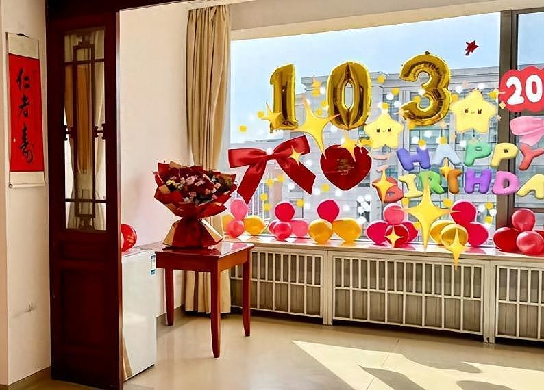 杨振宁与翁帆:一个贪财,一个好色?(组图) - 13