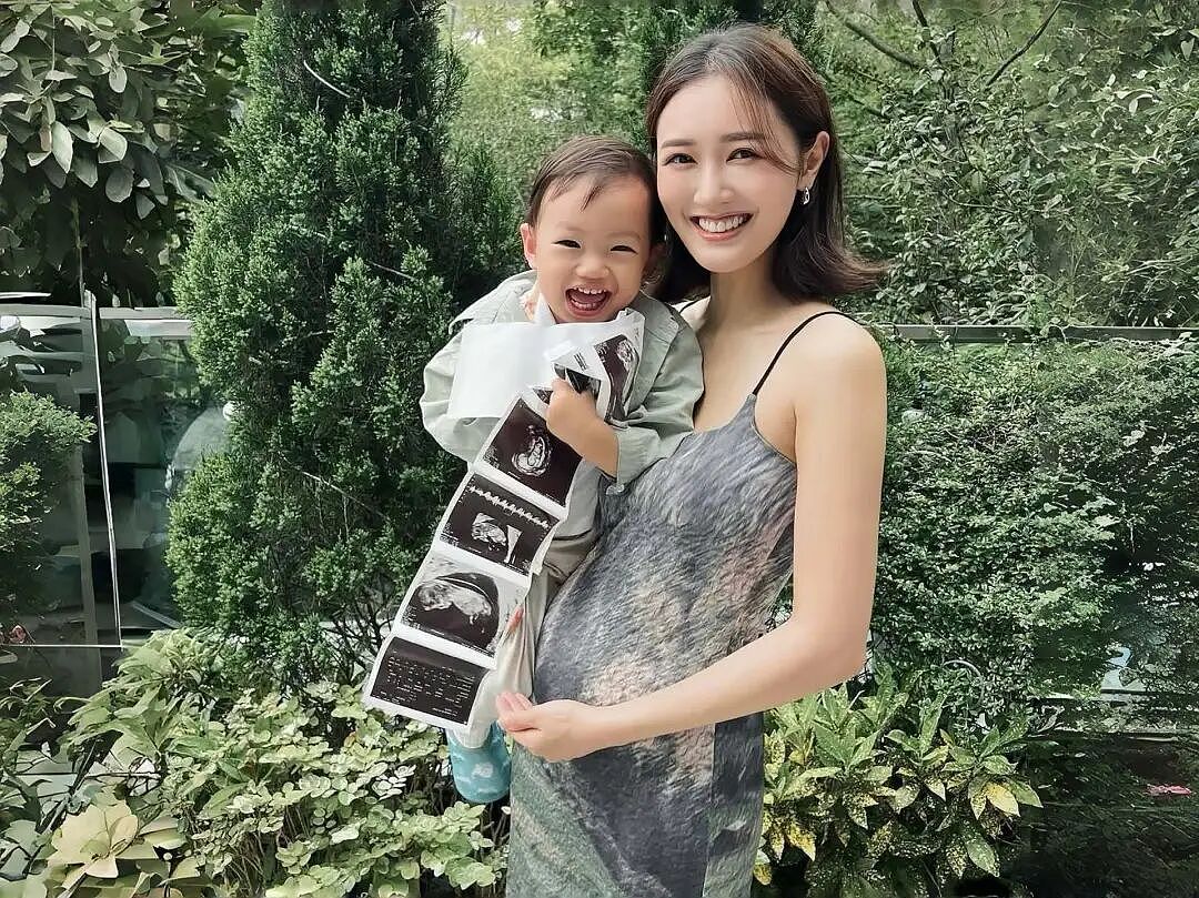 恭喜!TVB女星马上生仔,23年才生完一胎,老公被冷待靠富商岳父生活?(组图) - 30