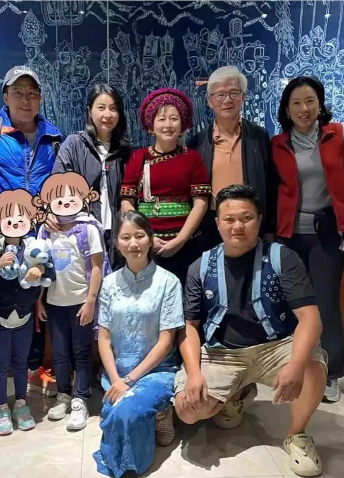 50+再嫁百亿豪门，郭晶晶婆婆现在过得好吗？（组图） - 47