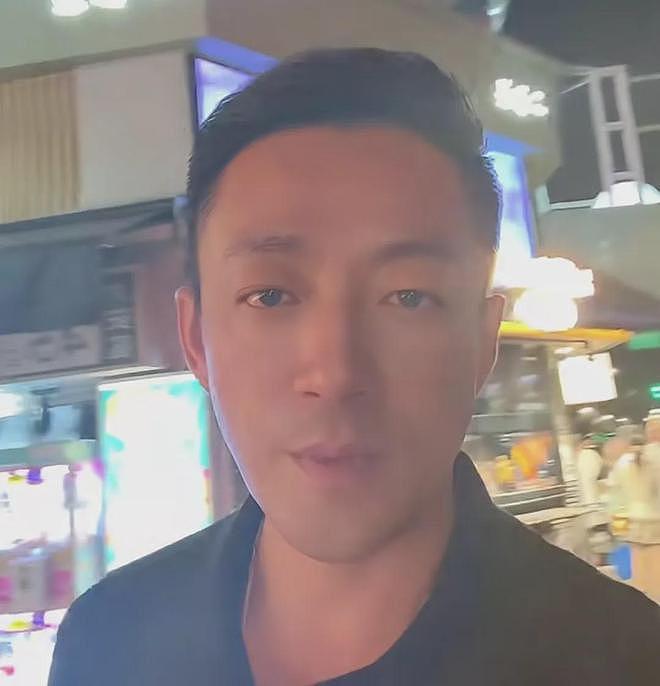 汪小菲罕见亲晒儿子正脸照，眉眼像极了大S，凸牙问题还没改善（组图） - 1
