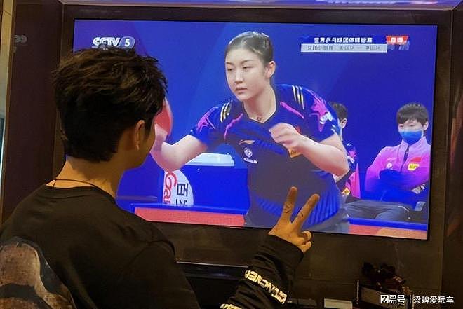 明明家世显赫,却凭实力成为世界冠军!这三位竟是体坛隐藏富二代(组图) - 18