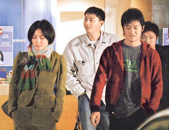 李亚鹏又离婚,对小19岁二婚妻子和王菲态度出奇一致,细节太伤人(组图) - 7