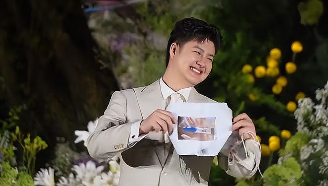 王宁26岁女儿二胎流产，生一胎时就住院保胎，两个月前才补办婚礼（组图） - 4