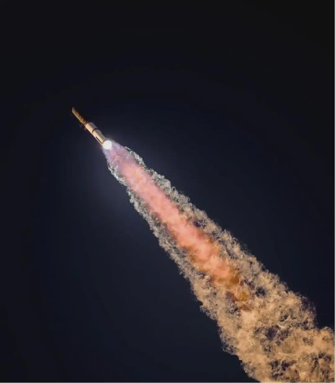 星舰十一飞交出完美答卷,马斯克终于等来了回报?(组图) - 5