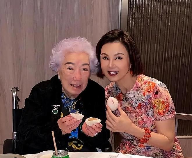 谢玲玲曝豪门潜规则！磕头生子只是冰山一角，第三条坚决不能忍（组图） - 22