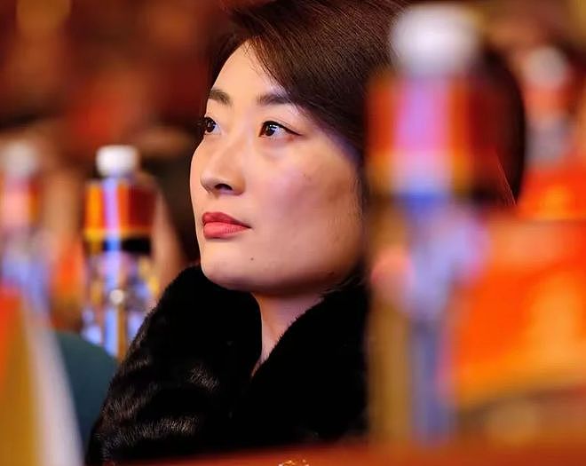 宗庆后想学何鸿燊!但宗馥莉可不是何超琼(组图) - 1