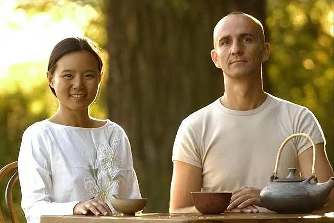 龚琳娜离婚,撕碎中年人的爱情幻想!(组图) - 3