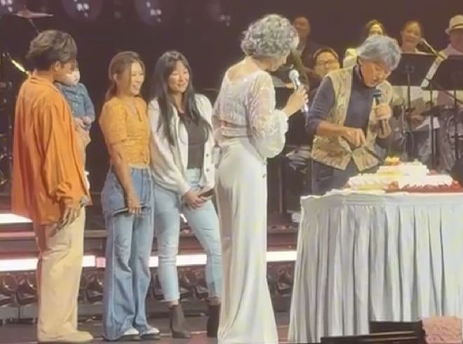 林子祥过78岁生日三代同堂，女儿专程回国庆祝，与叶蒨文相处融洽（组图） - 3