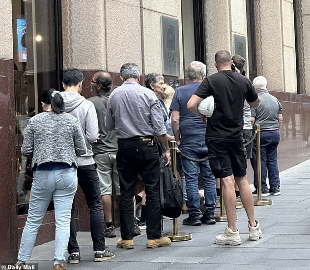澳币兑人民币汇率瞬间大跳水，跌至近半年来最低值！美国宣布：对中国加征100%关税！（组图） - 5